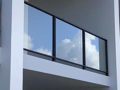 commercial window